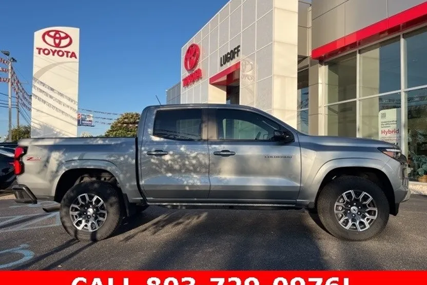 2024 Chevrolet Colorado Z71 photo 1