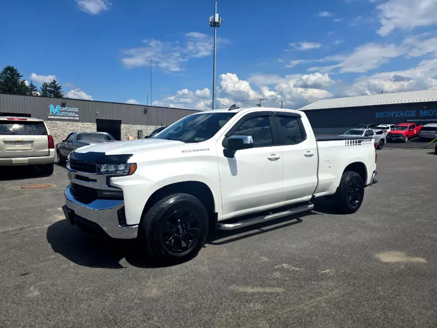2021 Chevrolet Silverado 1500 LT photo 1