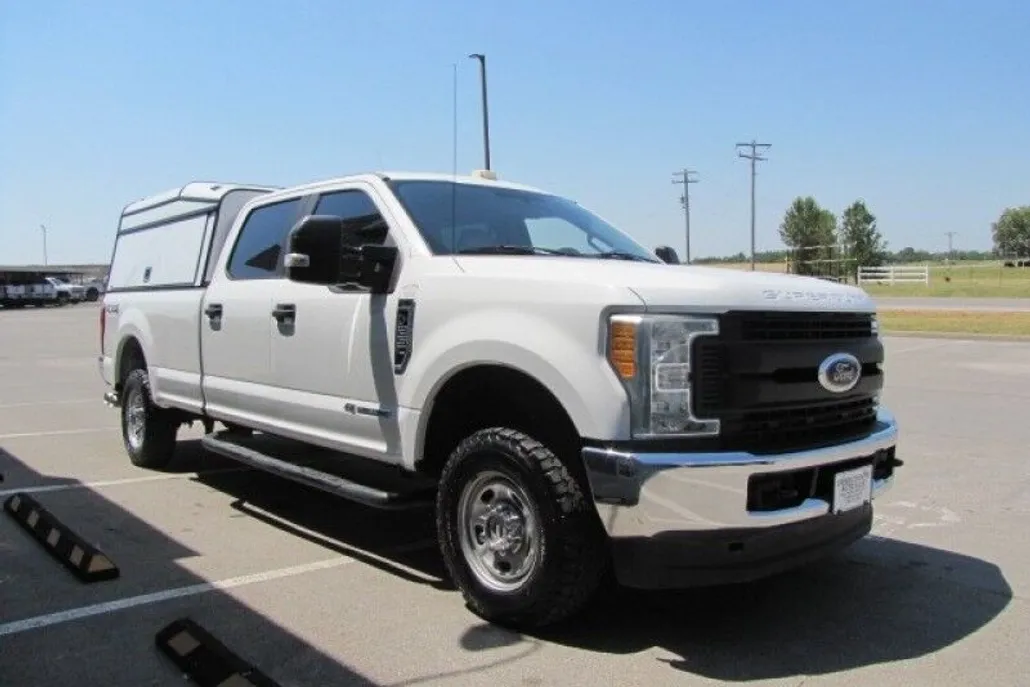 2017 Ford F-250 XL photo 1