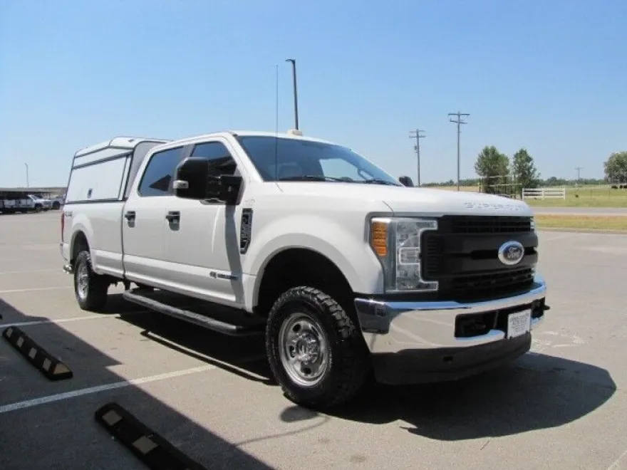 2017 Ford F-250 XL photo 1