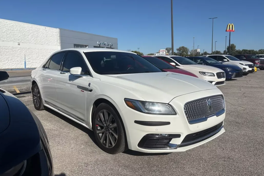 2020 Lincoln Continental Premiere photo 1