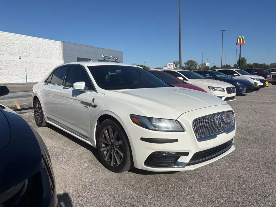 2020 Lincoln Continental Premiere photo 1