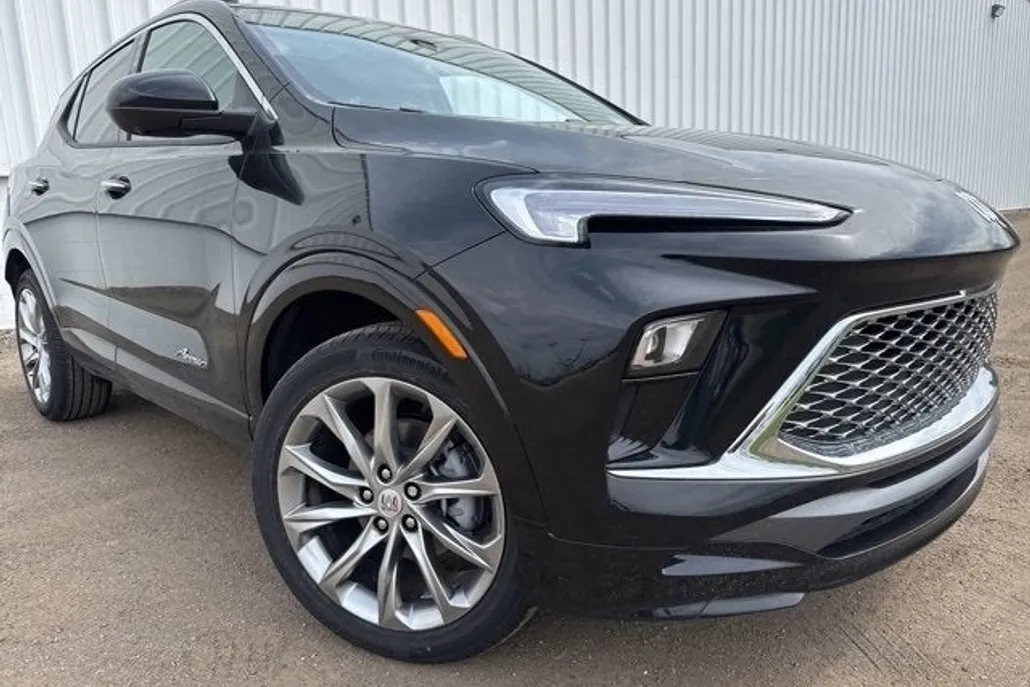 2025 Buick Encore GX Avenir photo 1