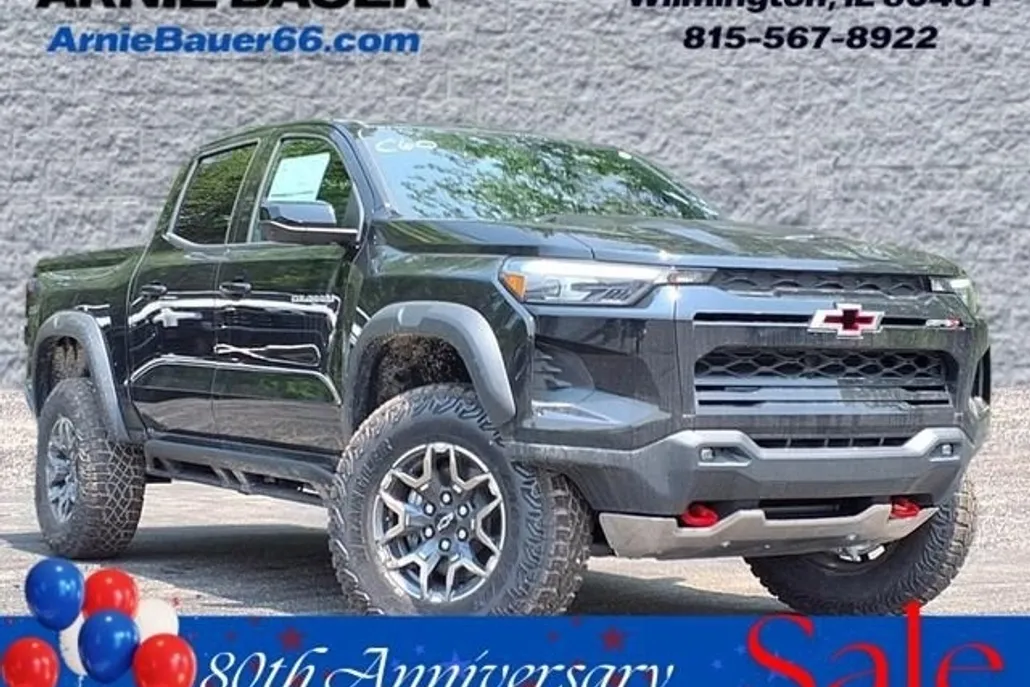 2025 Chevrolet Colorado ZR2 photo 1
