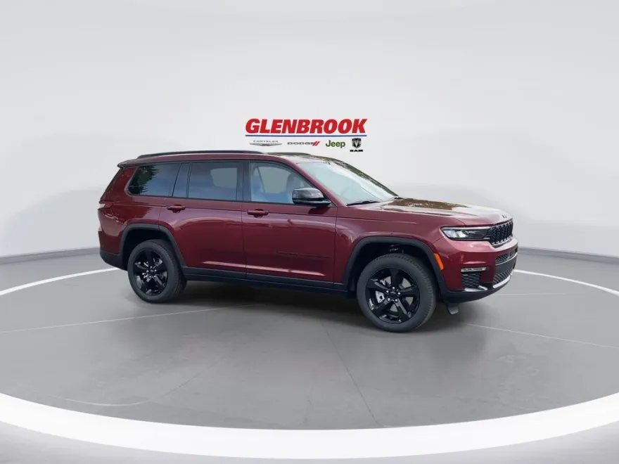 2025 Jeep Grand Cherokee Limited photo 1