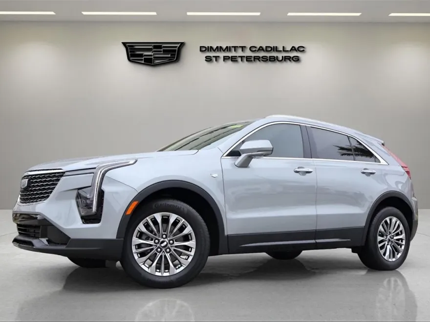 2025 Cadillac XT4 Premium Luxury photo 1