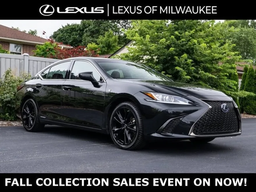 2022 Lexus ES 300h F SPORT photo 1