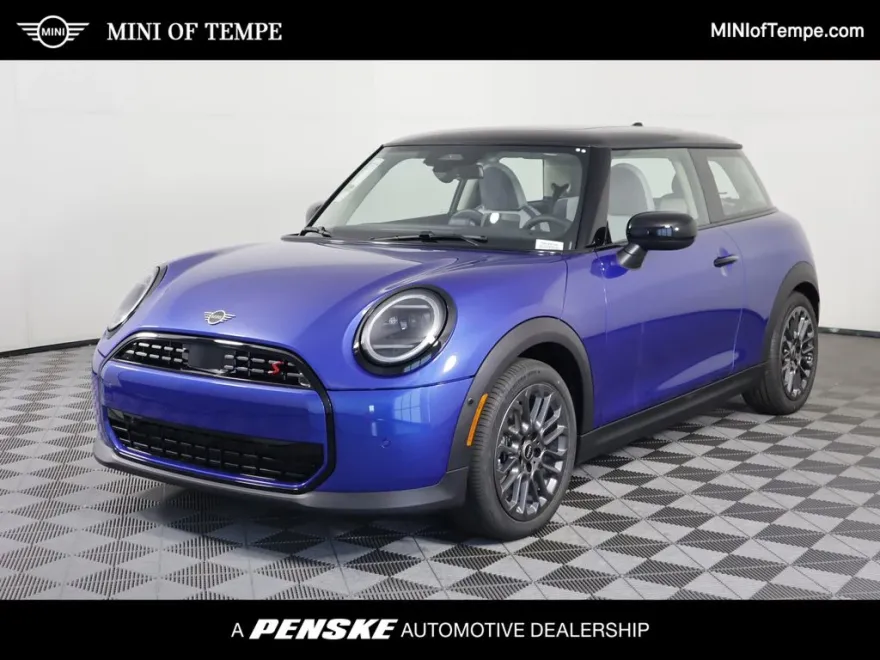 2025 Mini Cooper 2 Door Hardtop Signature photo 1