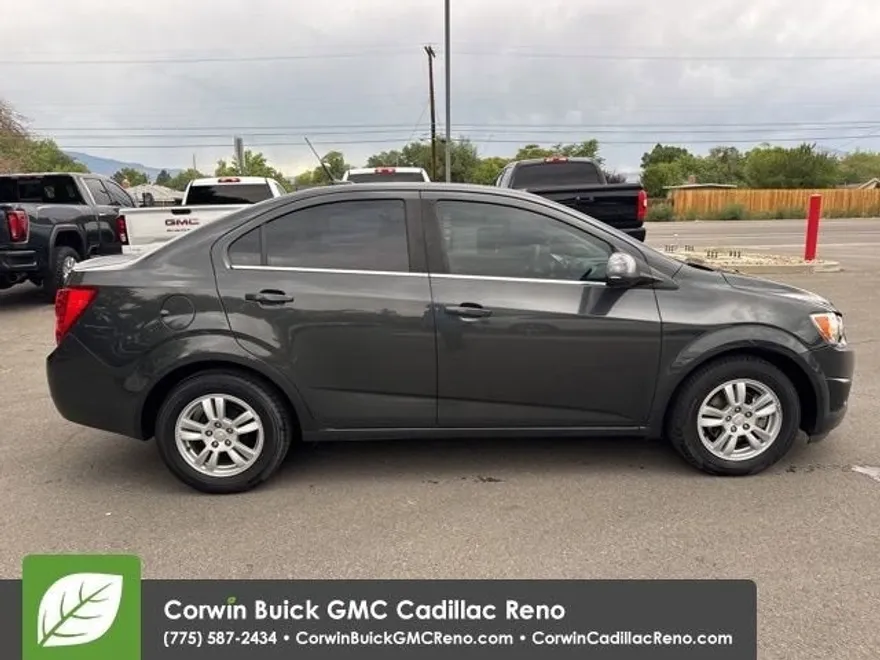 2014 Chevrolet Sonic LT photo 1