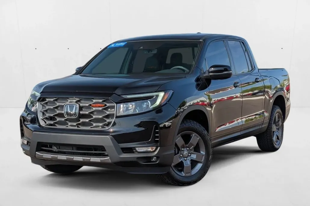 2025 Honda Ridgeline TrailSport photo 1