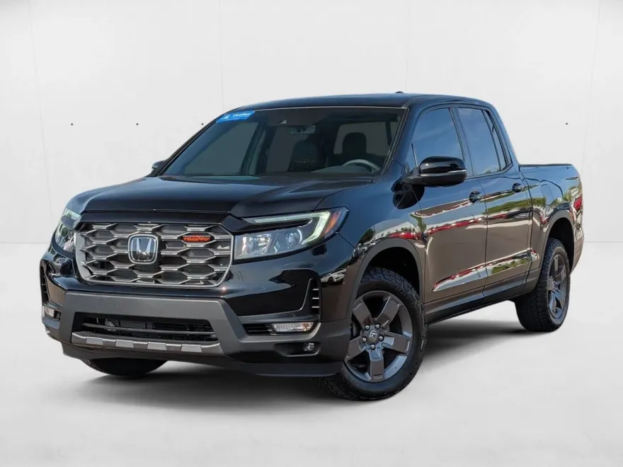 2025 Honda Ridgeline TrailSport photo 1