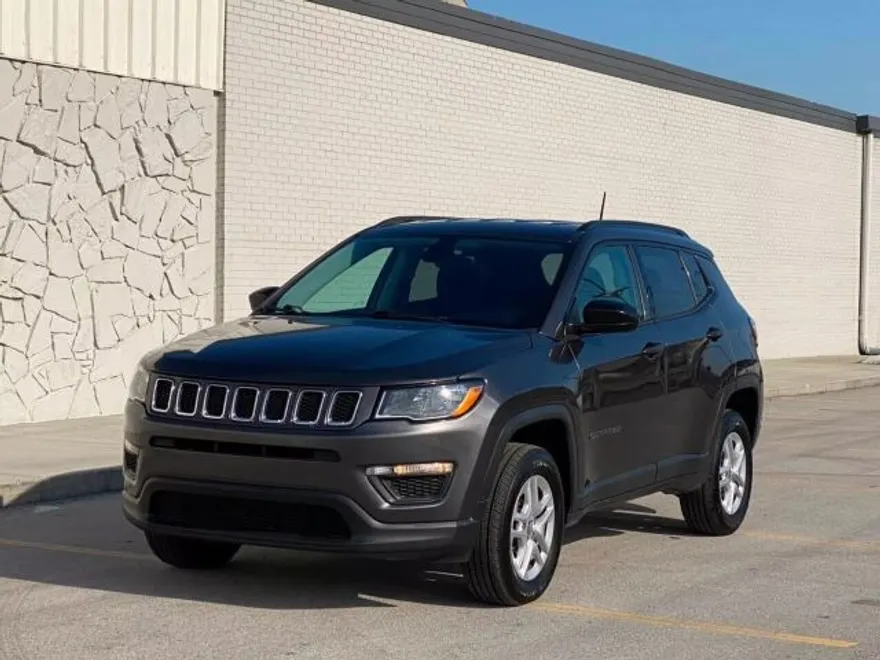 2018 Jeep Compass Sport photo 1
