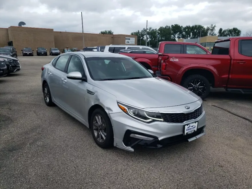 2019 Kia Optima LX photo 1