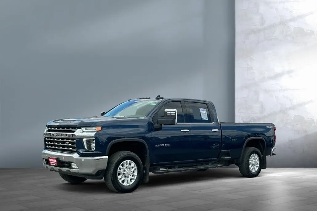 2021 Chevrolet Silverado LTZ photo 1