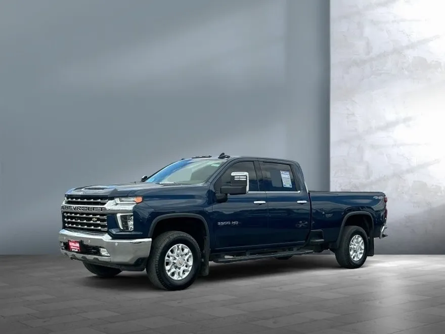 2021 Chevrolet Silverado LTZ photo 1