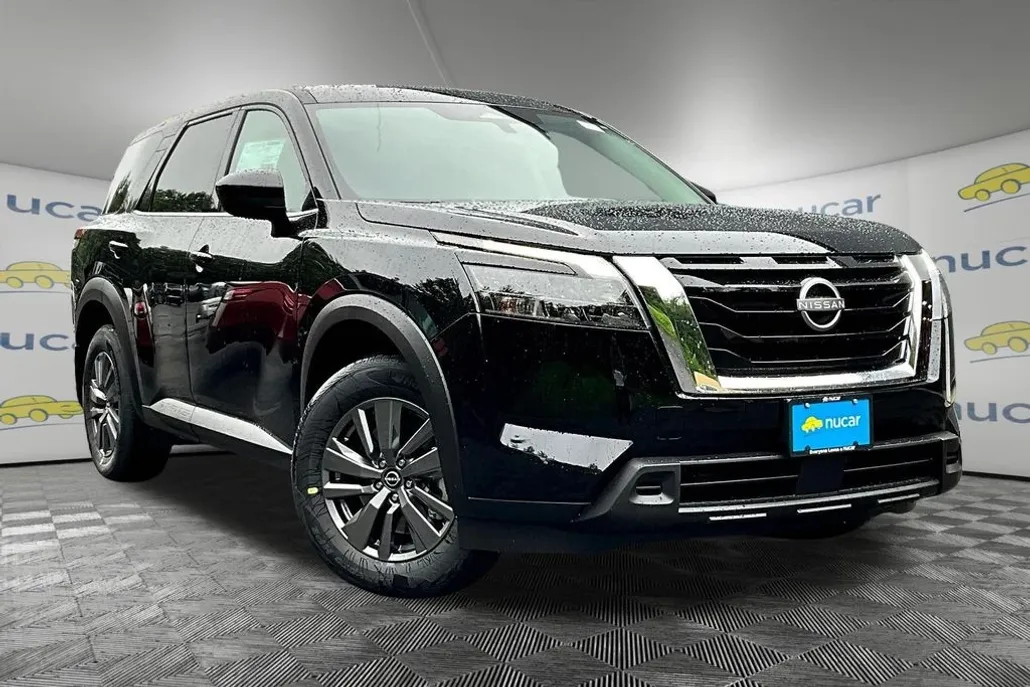 2025 Nissan Pathfinder S photo 1