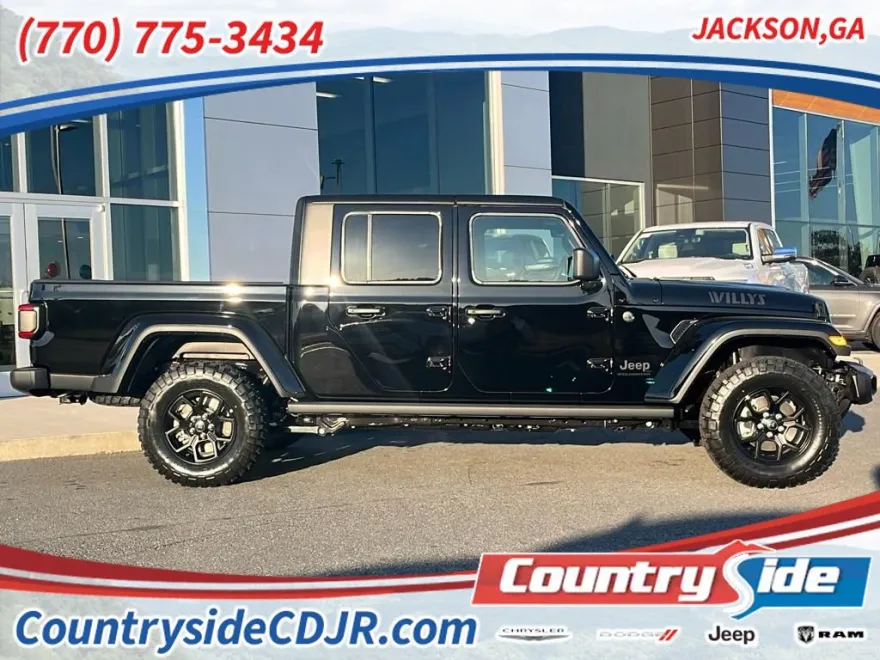 2025 Jeep Gladiator Willys photo 1