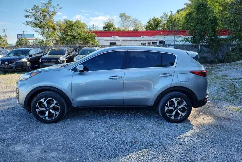2020 Kia Sportage LX photo 1