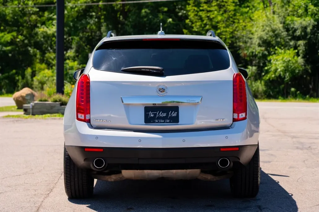 2015 Cadillac SRX Luxury photo 1
