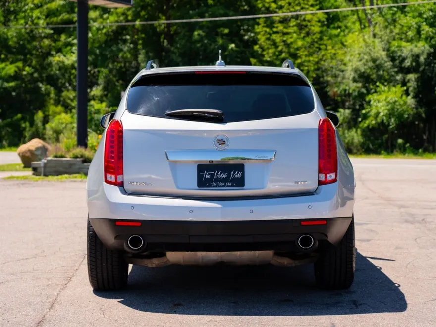 2015 Cadillac SRX Luxury photo 1