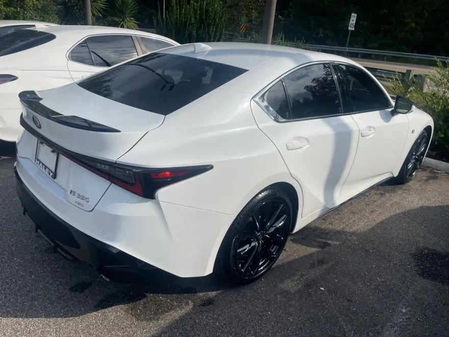 2024 Lexus IS 350 F SPORT photo 1