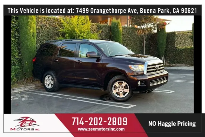 2016 Toyota Sequoia SR5 Sport photo 1