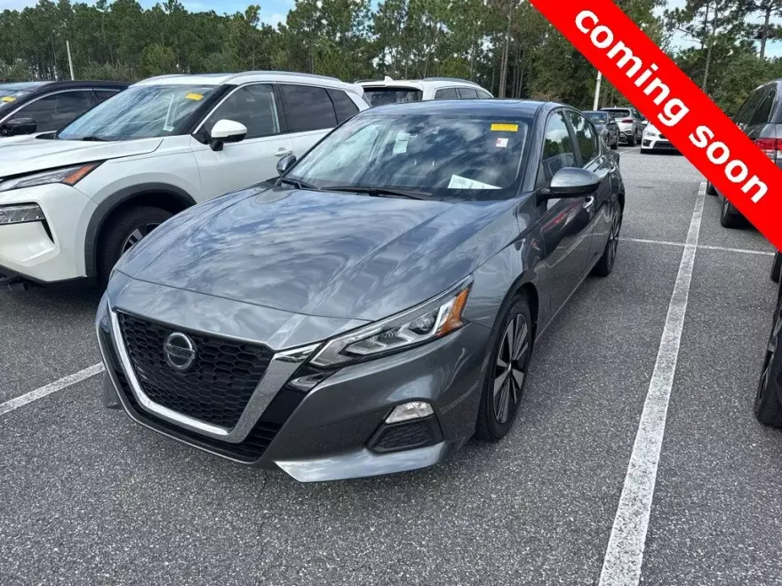 2021 Nissan Altima 2.5 SV photo 1