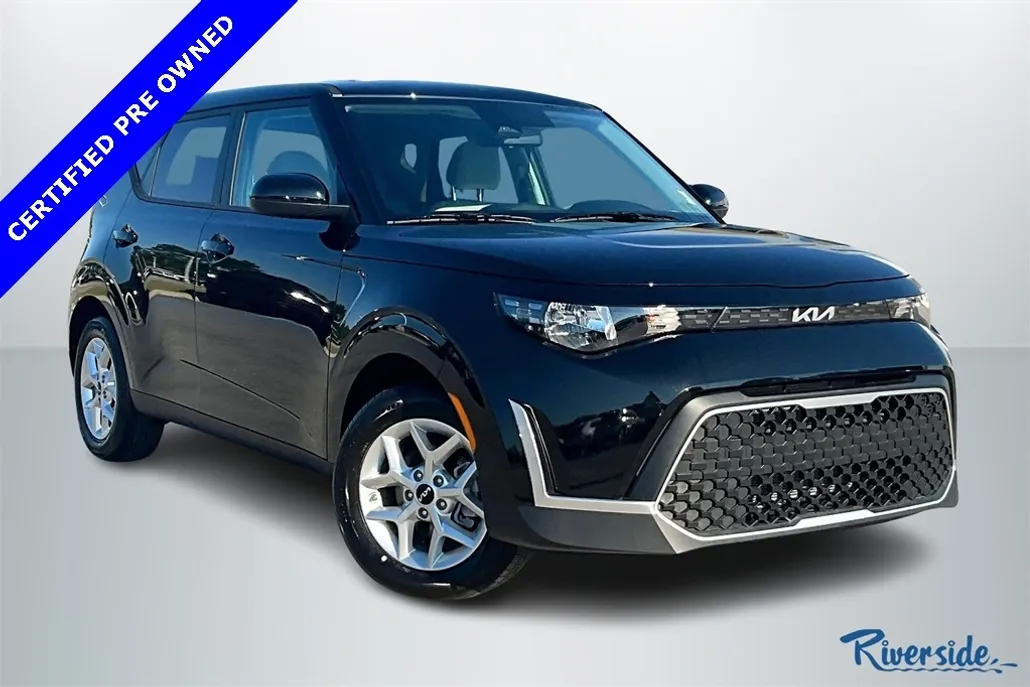 2025 Kia Soul LX photo 1