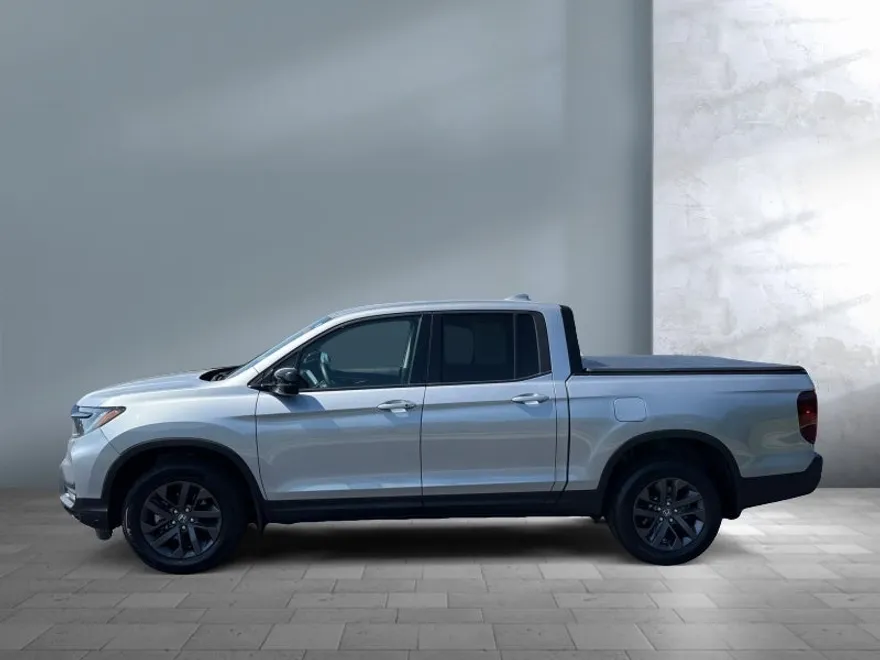 2021 Honda Ridgeline Sport photo 1