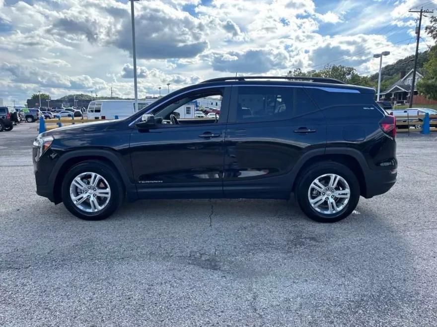 2024 Gmc Terrain SLE photo 1