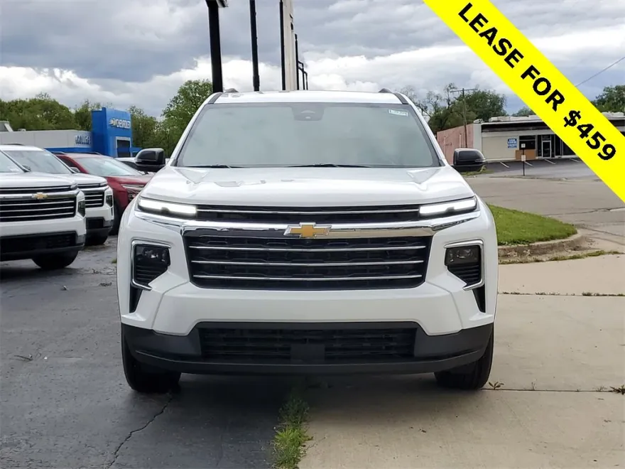 2025 Chevrolet Traverse photo 1
