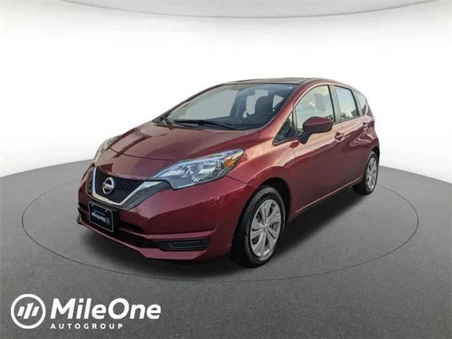 2019 Nissan Versa Note SV photo 1
