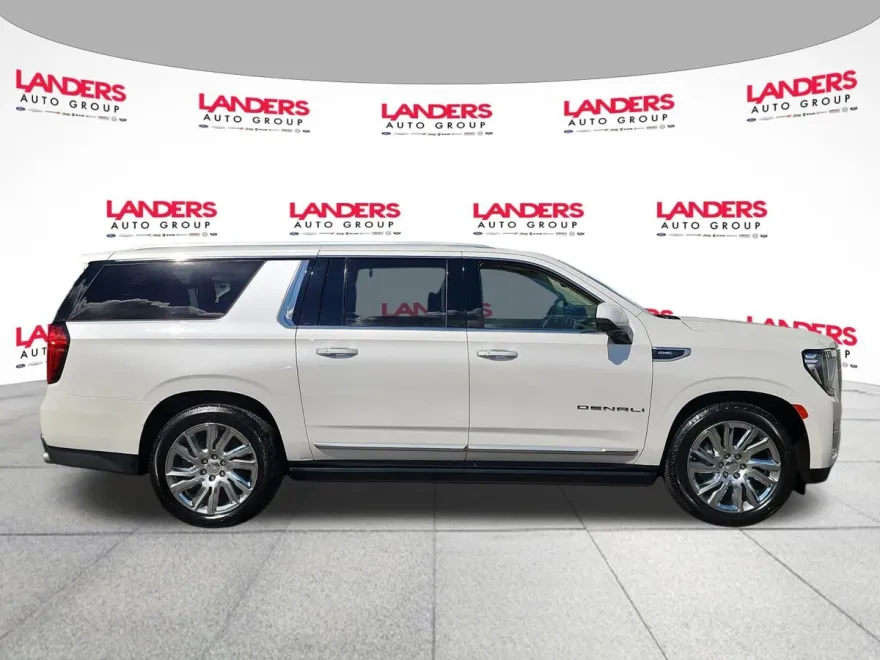 2021 Gmc Yukon XL Denali photo 1