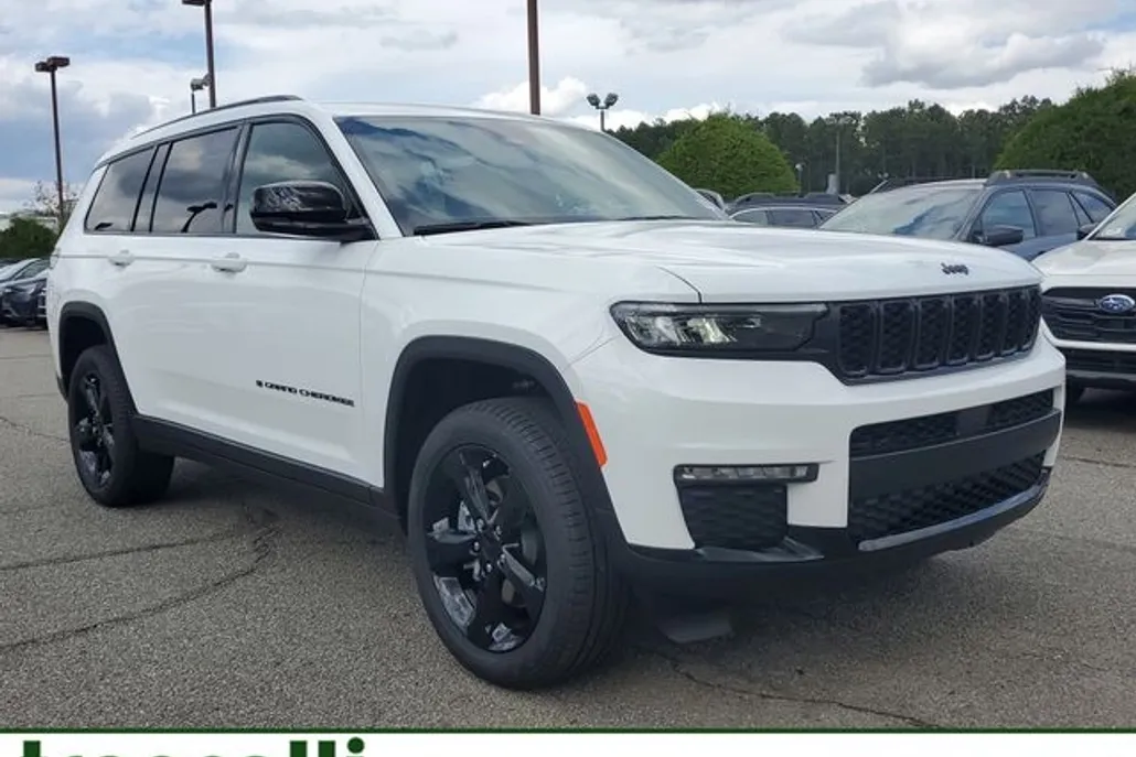 2025 Jeep Grand Cherokee Limited photo 1