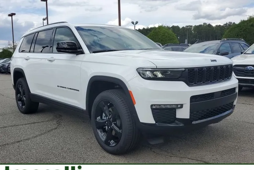 2025 Jeep Grand Cherokee Limited photo 1