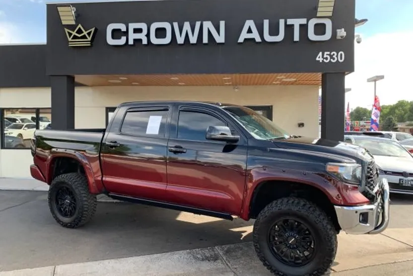 2016 Toyota Tundra CrewMax Limited photo 1