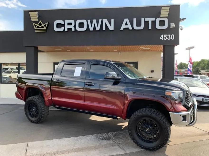 2016 Toyota Tundra CrewMax Limited photo 1