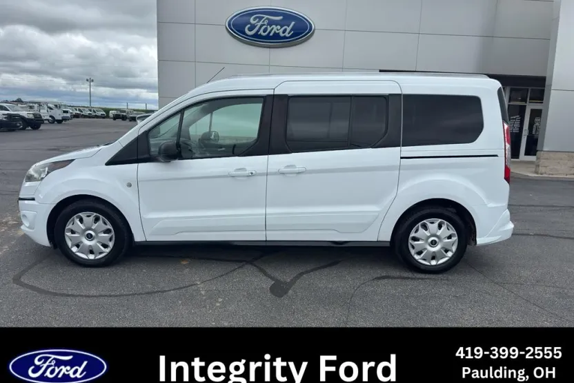2015 Ford Transit Connect XLT photo 1