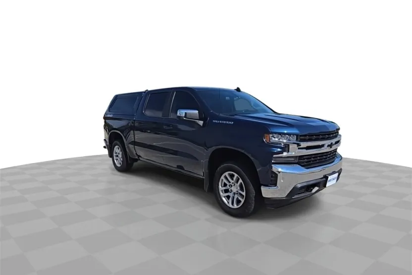 2019 Chevrolet Silverado 1500 LT photo 1
