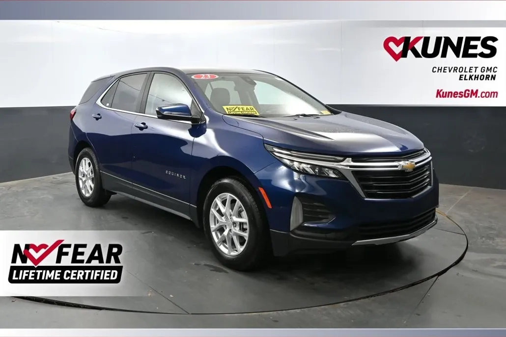 2023 Chevrolet Equinox LT photo 1