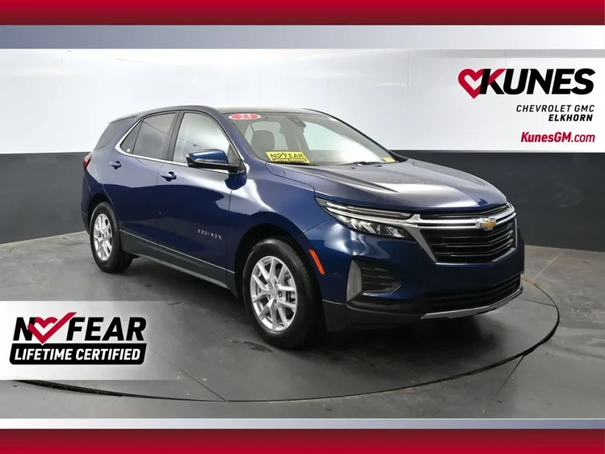 2023 Chevrolet Equinox LT photo 1