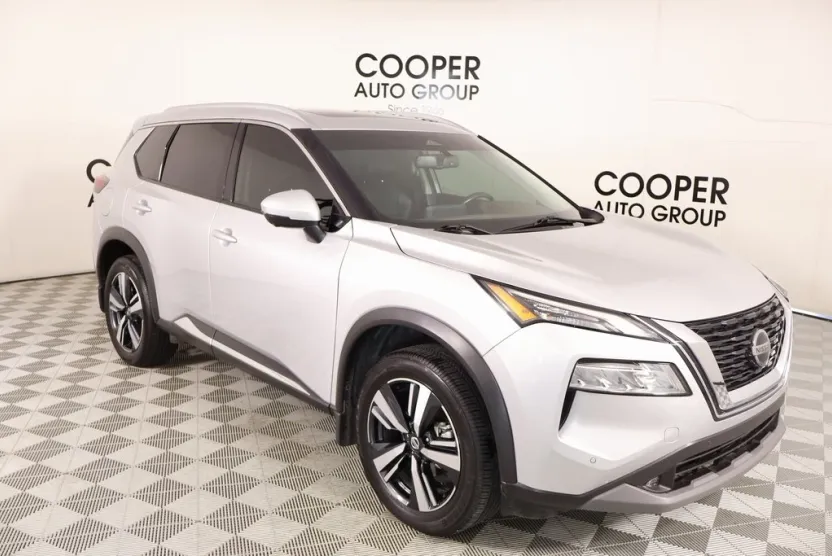 2021 Nissan Rogue SL photo 1