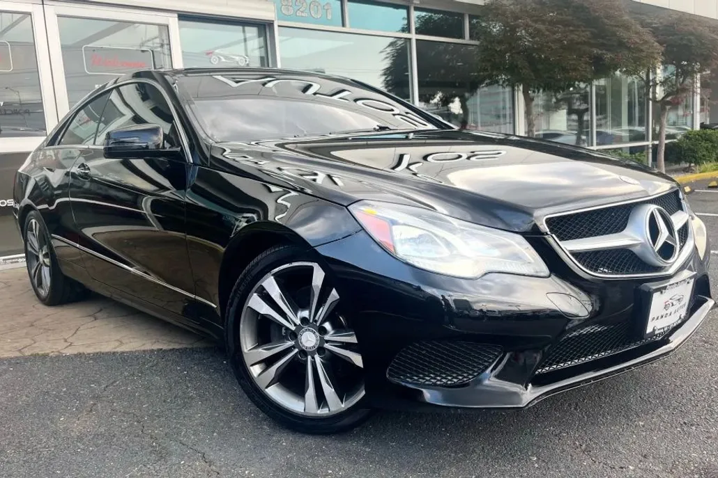 2014 Mercedes Benz E 350 4MATIC Coupe photo 1