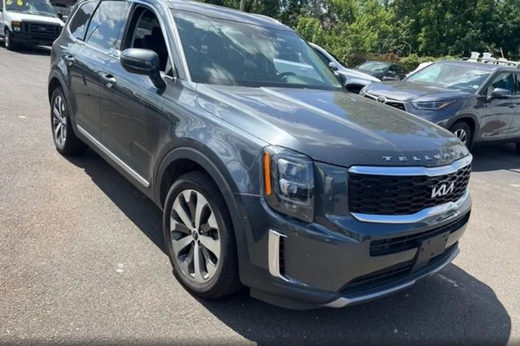 2022 Kia Telluride EX photo 1