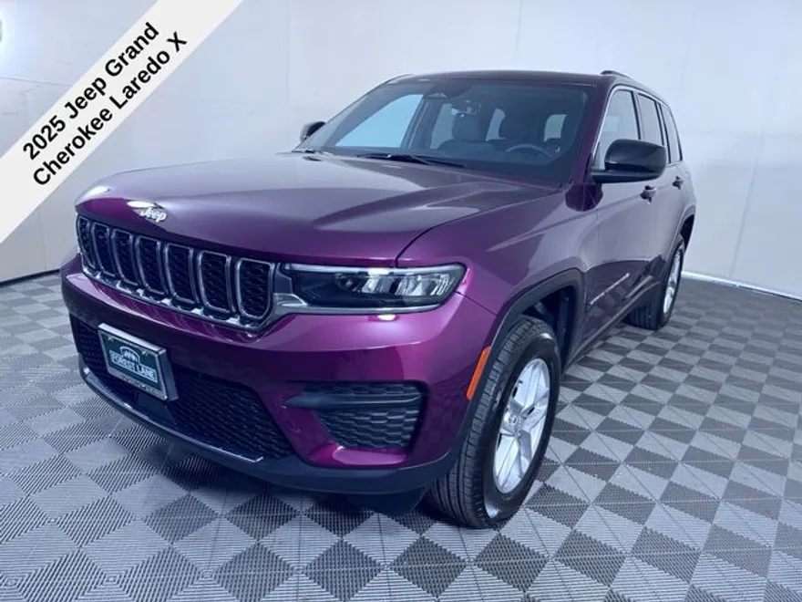 2025 Jeep Grand Cherokee Laredo X photo 1