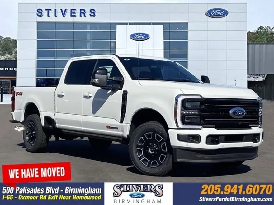 2025 Ford F-250 Platinum photo 1