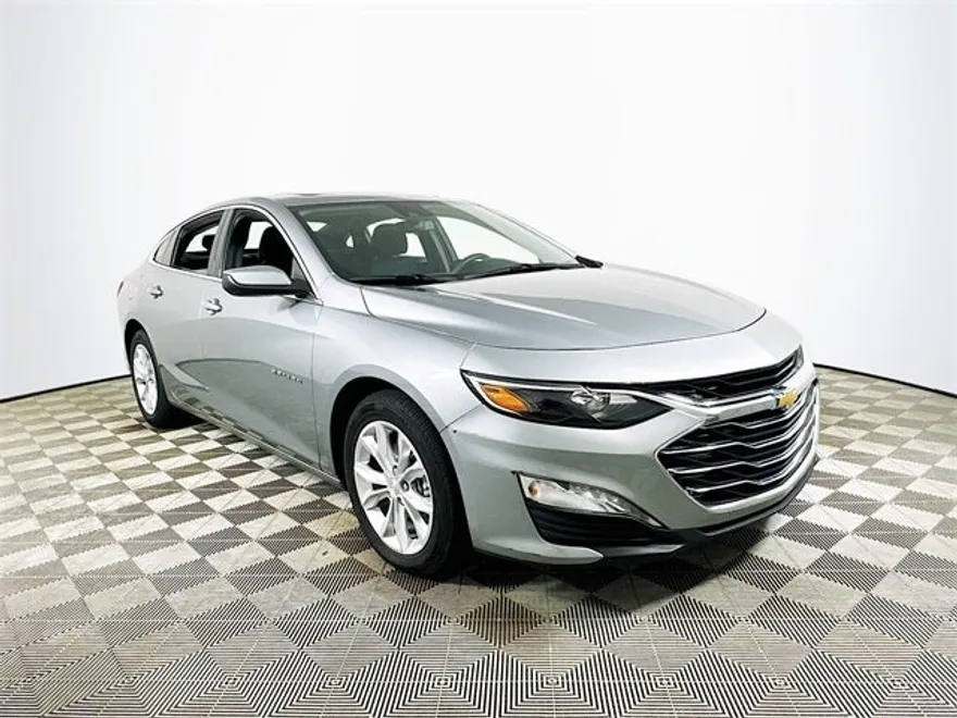 2024 Chevrolet Malibu 1LT photo 1