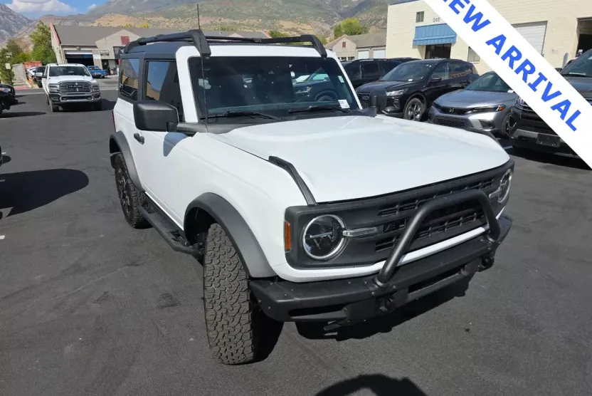2021 Ford Bronco Base photo 1