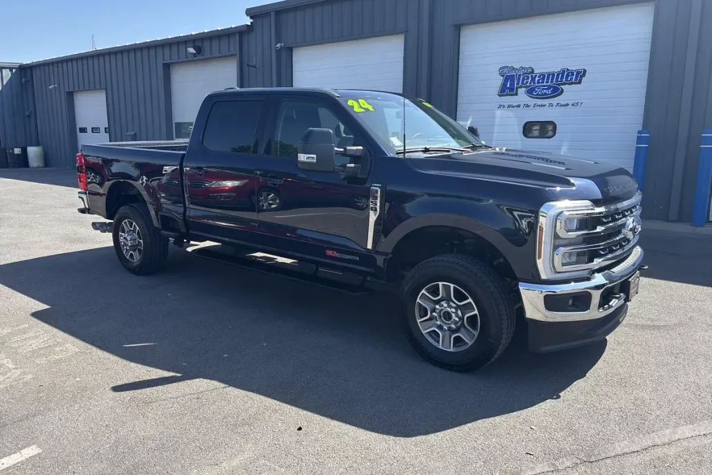 2024 Ford F-350 Lariat photo 1