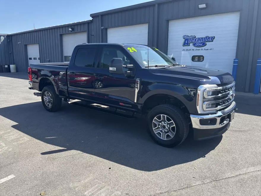 2024 Ford F-350 Lariat photo 1